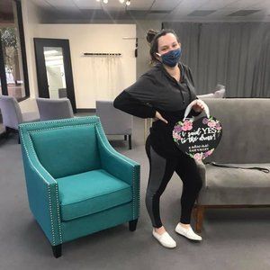 Meet your Posher, Danielle